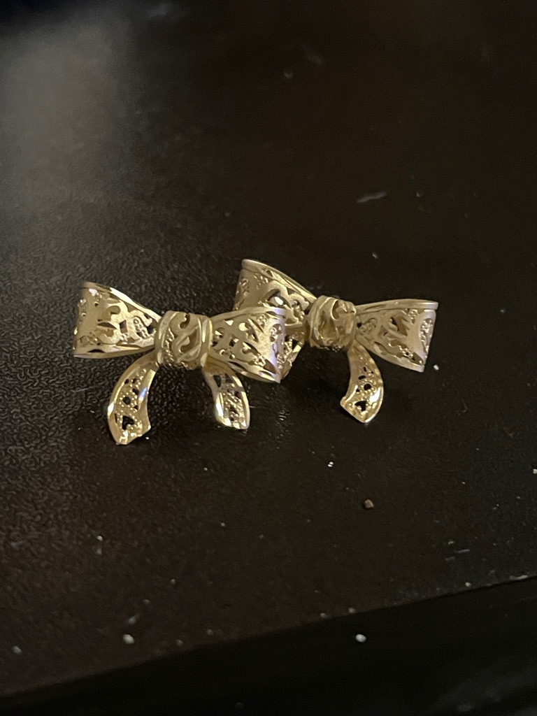 14k Gold Filigree Bow Earrings